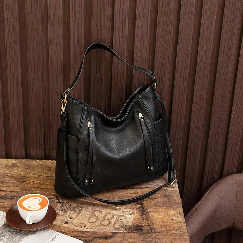 Blanche’s Elegance | Luxurious Leather Bag