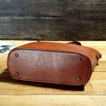 Nicole’s Timeless Elegance | Vintage Leather Shoulder Handbag - Graces-bags